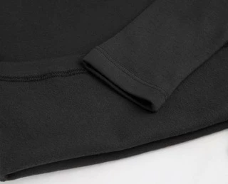 Черный джемпер с воротником-стойкой