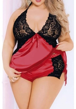 Топ и шортики с кружевом для пышных форм