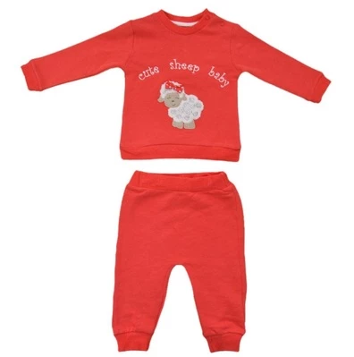 Махровый костюм с аппликацией в виде овечки