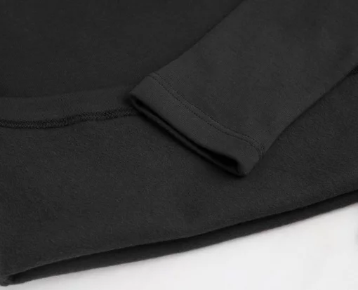 Черный джемпер с воротником-стойкой